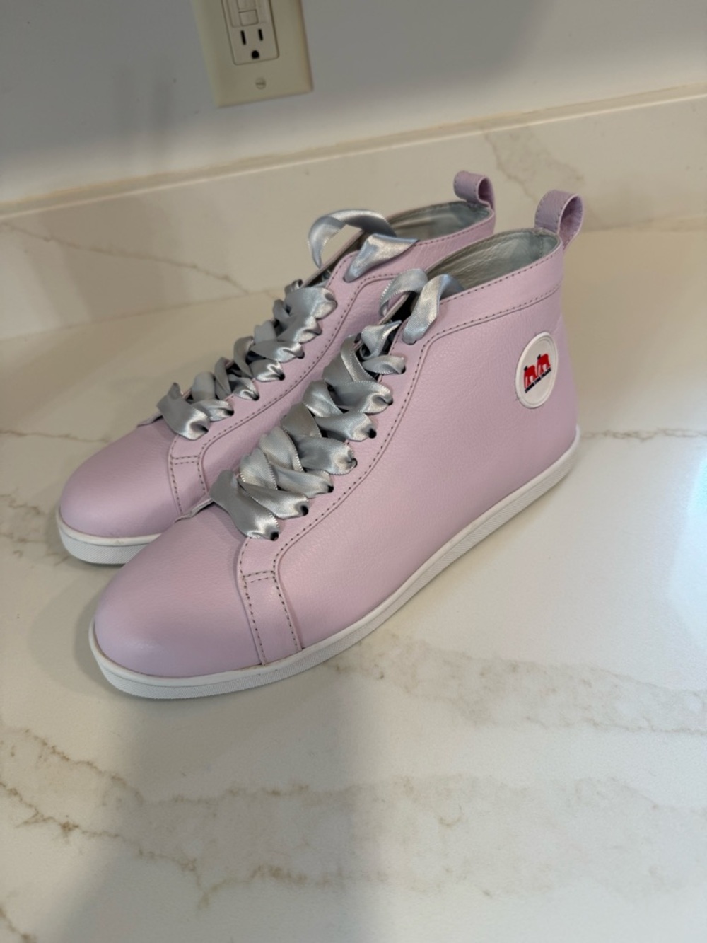 Twins For Peace Womens Shoes High Top Sneakers Bow Pink SZ 40